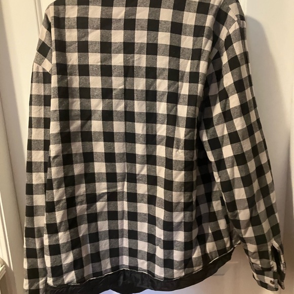 Monster XL Shacket - Picture 2 of 4